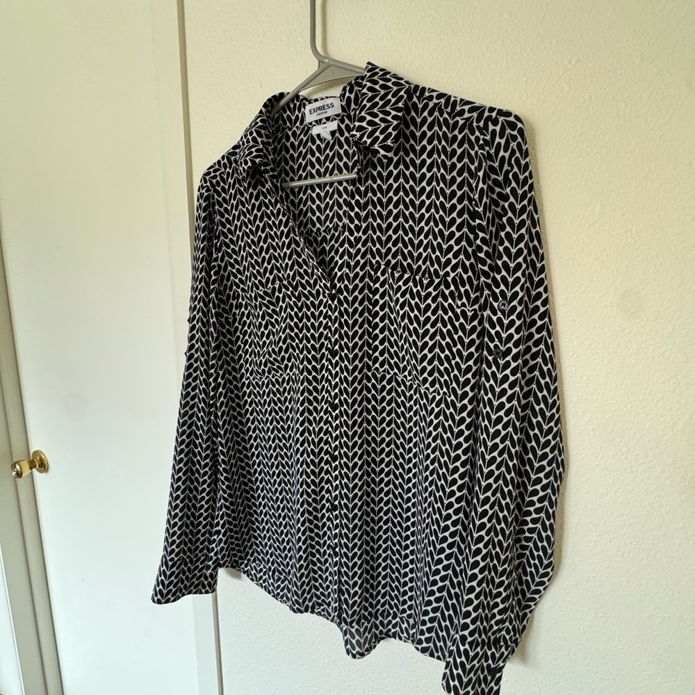 express slim button down women medium